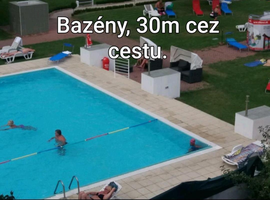 Apartmany Centro & Jacuzzi 피에슈타니 외부 사진