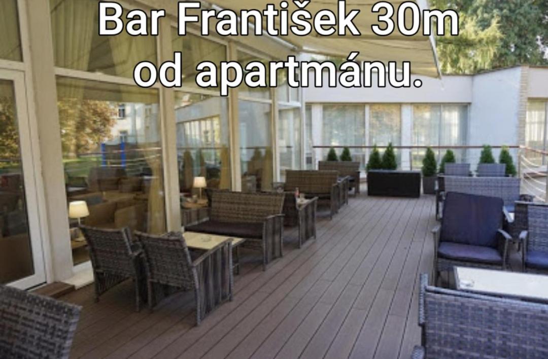Apartmany Centro & Jacuzzi 피에슈타니 외부 사진