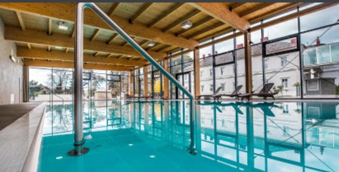 Apartmany Centro & Jacuzzi 피에슈타니 외부 사진