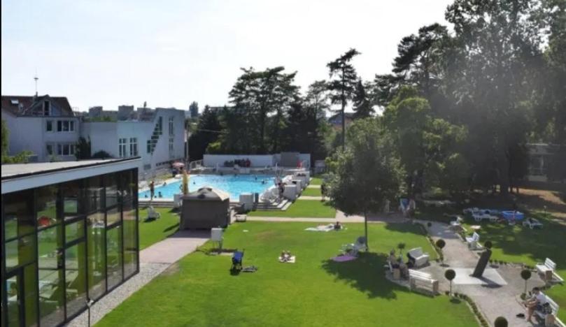 Apartmany Centro & Jacuzzi 피에슈타니 외부 사진