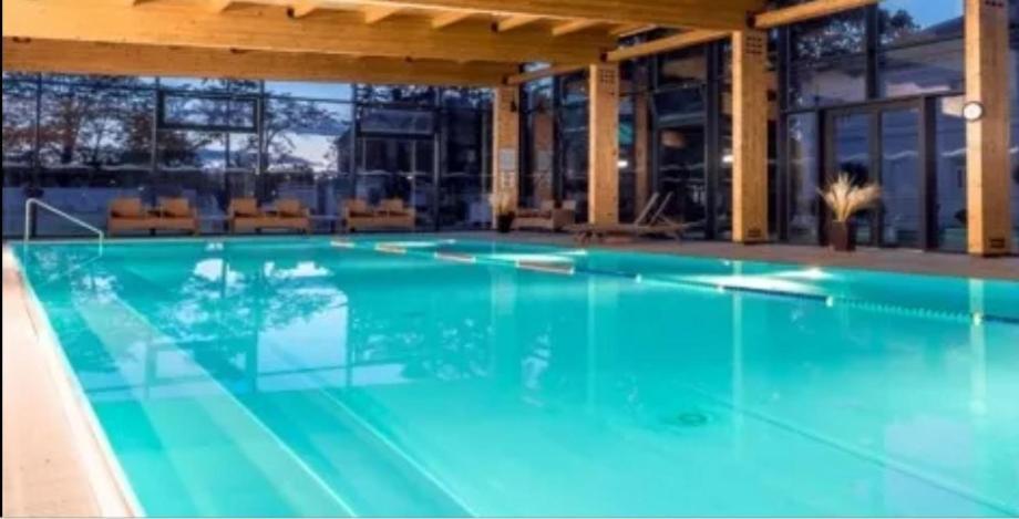 Apartmany Centro & Jacuzzi 피에슈타니 외부 사진