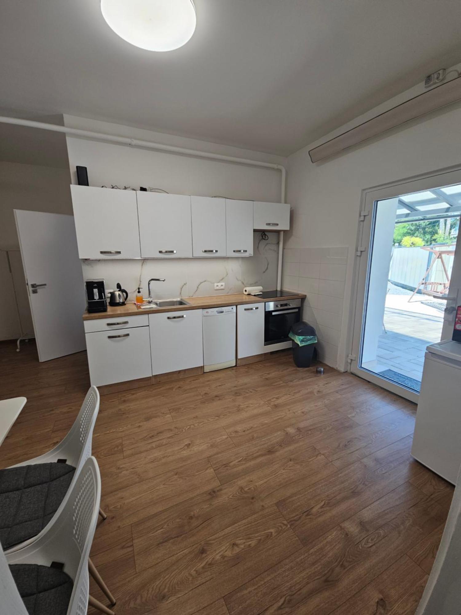 Apartmany Centro & Jacuzzi 피에슈타니 외부 사진