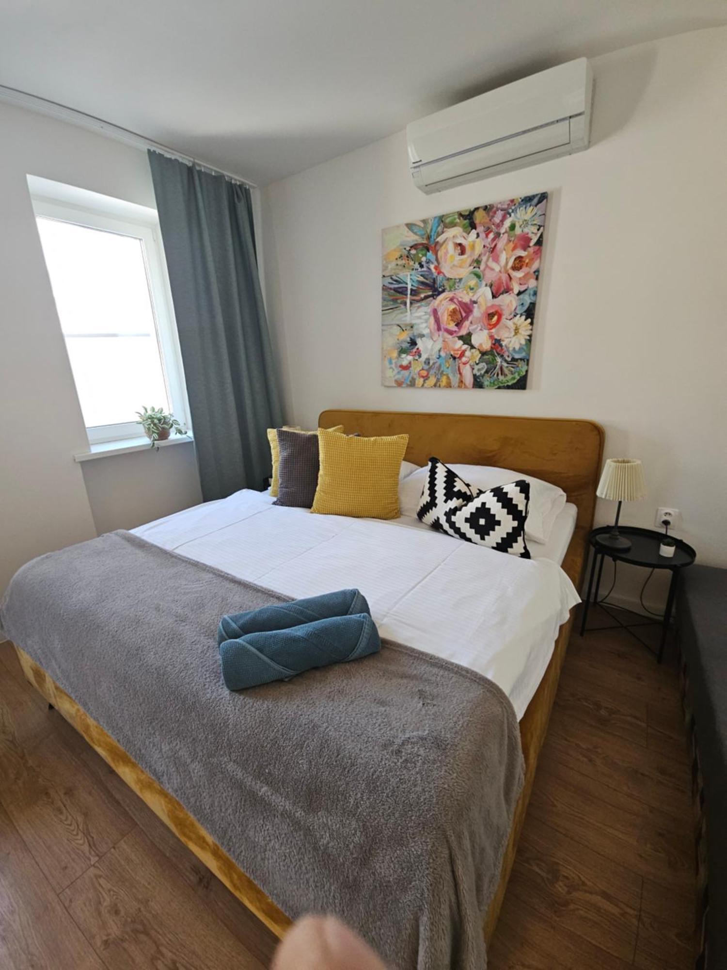 Apartmany Centro & Jacuzzi 피에슈타니 외부 사진