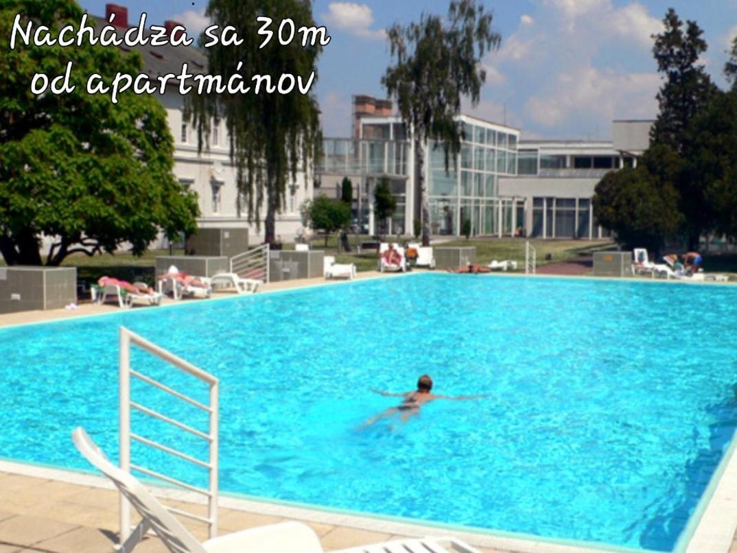 Apartmany Centro & Jacuzzi 피에슈타니 외부 사진